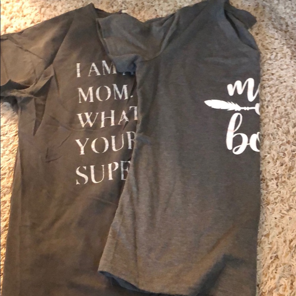 2 “Mom” shirts ❤️